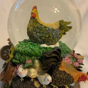 Chicken Glitter Musical Water Globe Vintage - Plays “Dixie”
